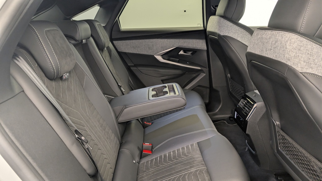 Peugeot 3008 Hybrid 145 e-DCS6 GT