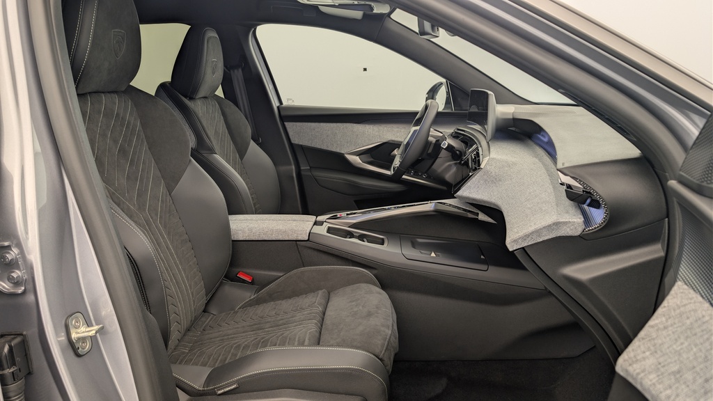 Peugeot 3008 Hybrid 145 e-DCS6 GT