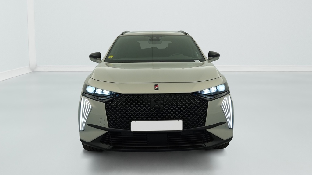 Ds DS 7 BlueHDi 130 EAT8 Performance Line +