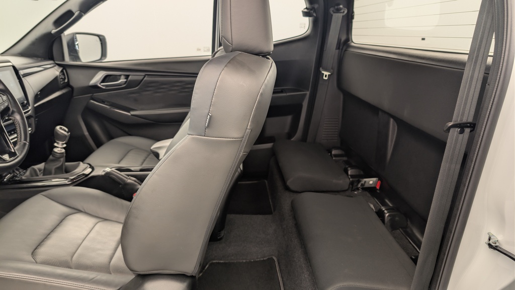 Isuzu D-MAX 1.9 4X4 SPACE CAB N60 NSPORT MT