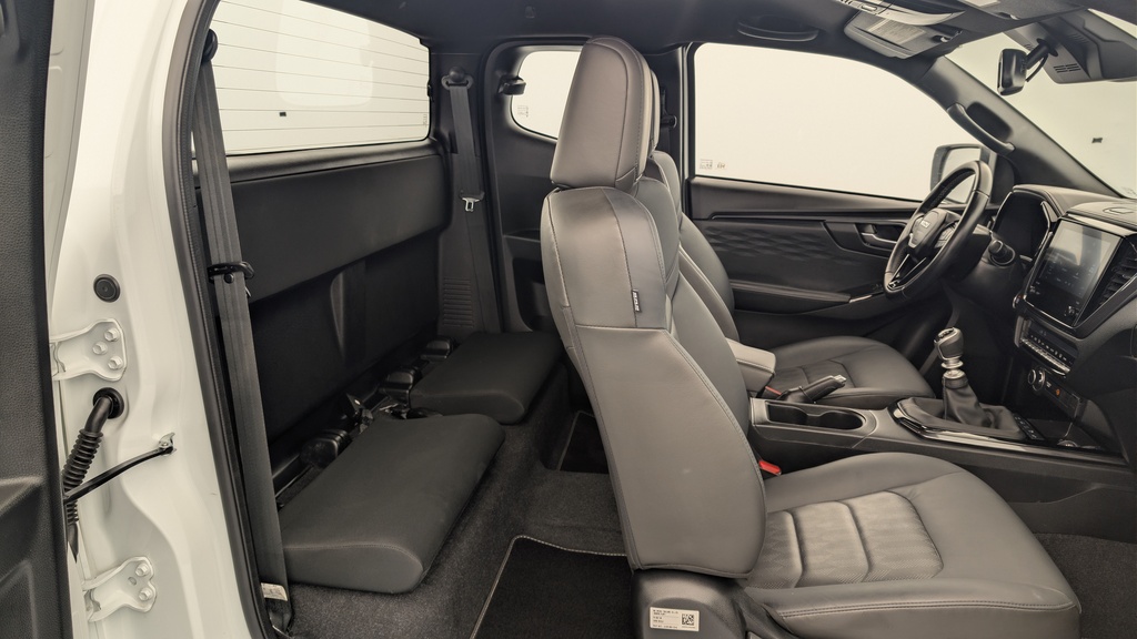 Isuzu D-MAX 1.9 4X4 SPACE CAB N60 NSPORT MT