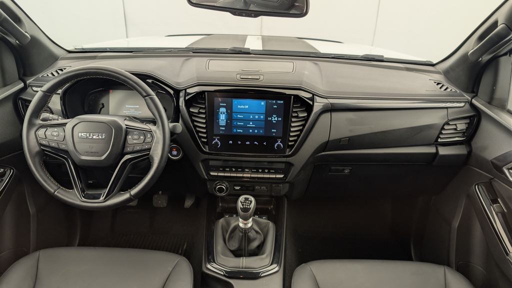 Isuzu D-MAX 1.9 4X4 SPACE CAB N60 NSPORT  MT VENTI- EDITION