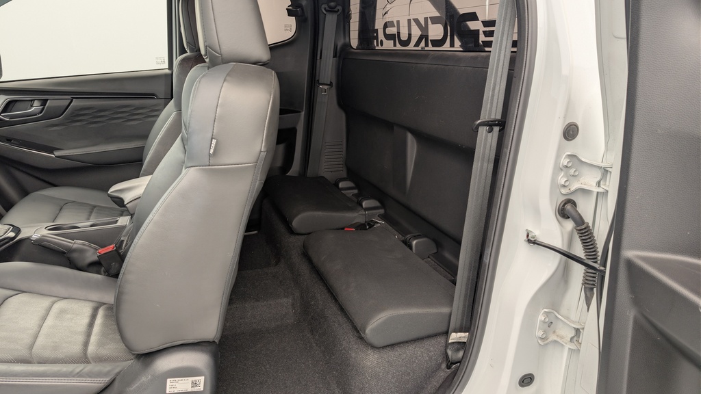 Isuzu D-MAX 1.9 4X4 SPACE CAB N60 NSPORT  MT VENTI- EDITION
