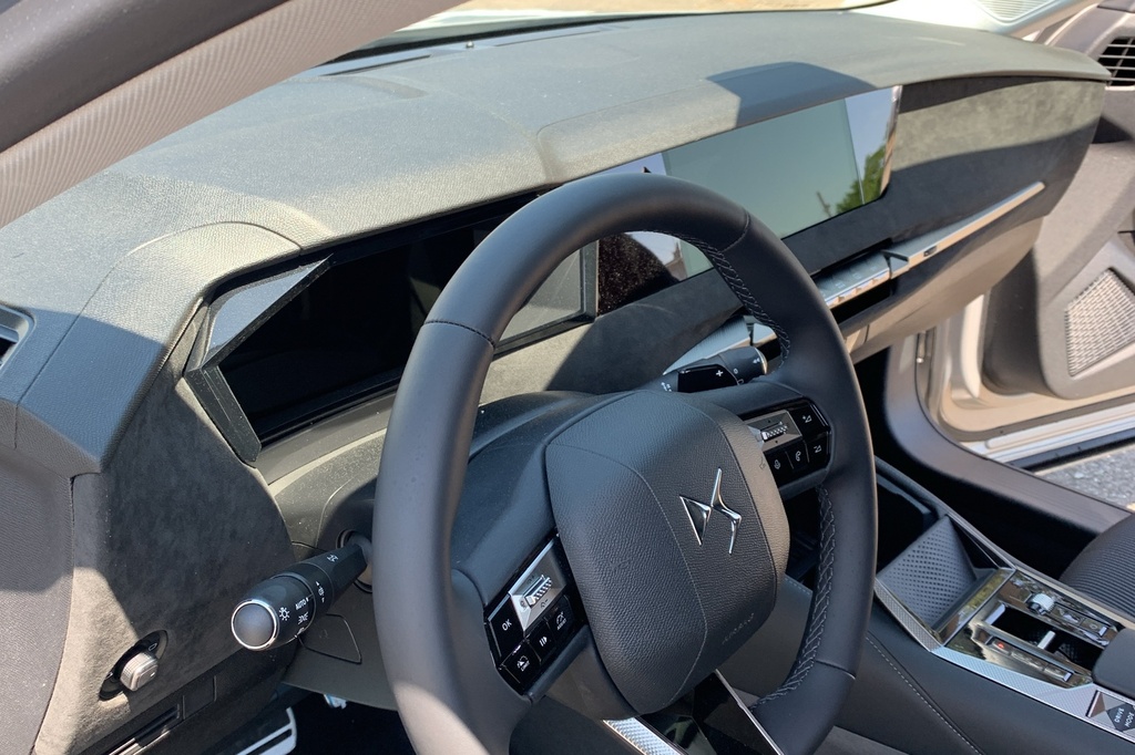 Ds N°4 Hybride 145 e-DCT6 Etoile – Alcantara
