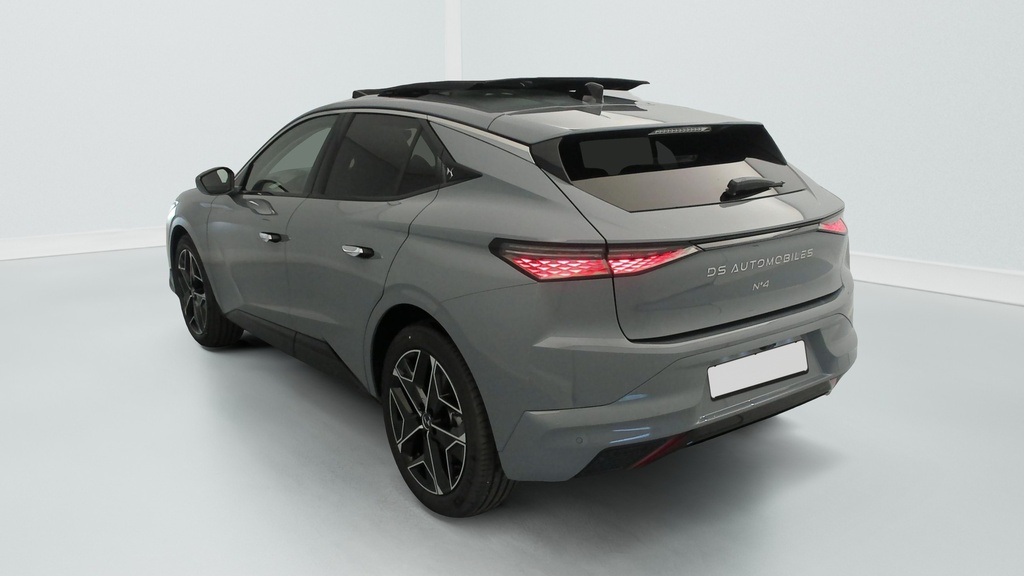Ds N°4 Hybride 145 e-DCT6 Etoile – Alcantara