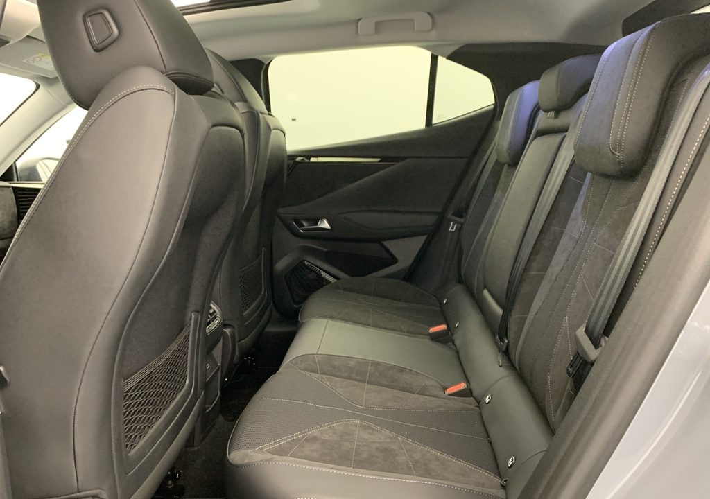Ds N°4 Hybride 145 e-DCT6 Etoile – Alcantara