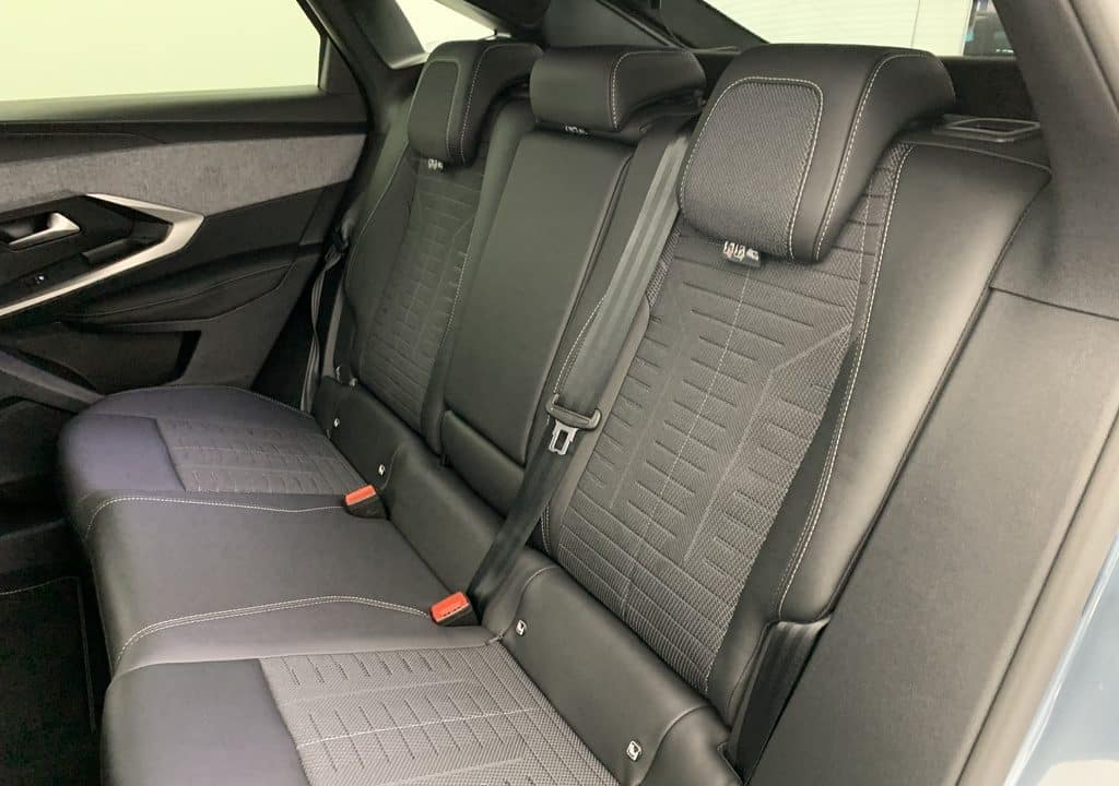 Peugeot 3008 Hybrid 145 e-DCS6 GT