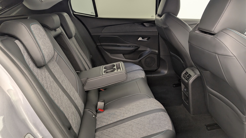 Peugeot 408 Hybrid 136 e-DCS6 Allure