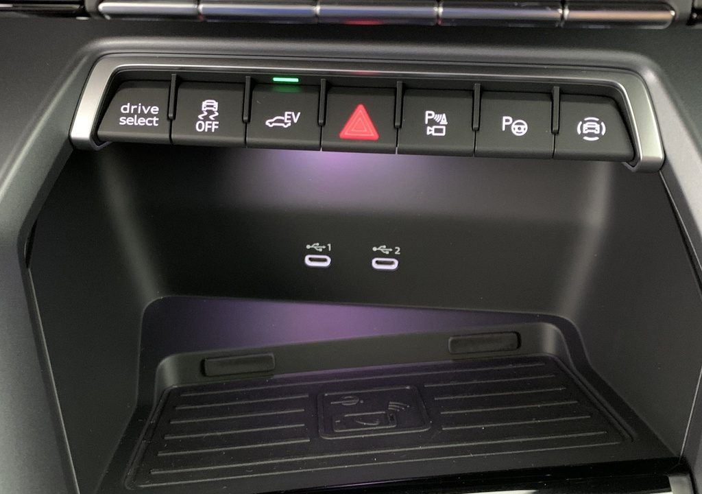 Audi A3 SPORTBACK NOUVELLE 45 TFSI E HYBRIDE RECHARGEABLE 272 S TRONIC 6 S LINE