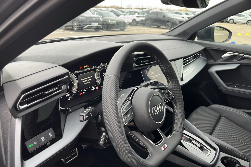 Audi A3 SPORTBACK NOUVELLE 45 TFSI E HYBRIDE RECHARGEABLE 272 S TRONIC 6 S LINE