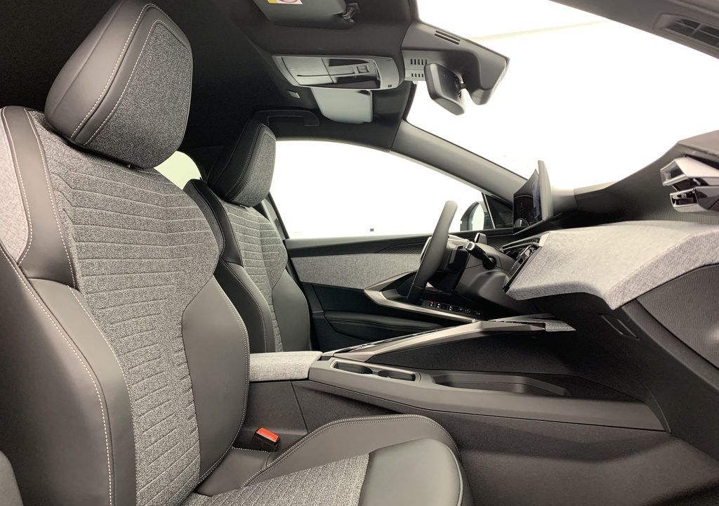 Peugeot 5008 Hybrid 145 e-DCS6 Allure