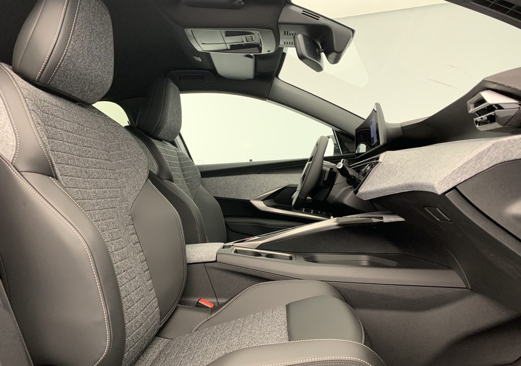 Peugeot 5008 Hybrid 145 e-DCS6 Allure