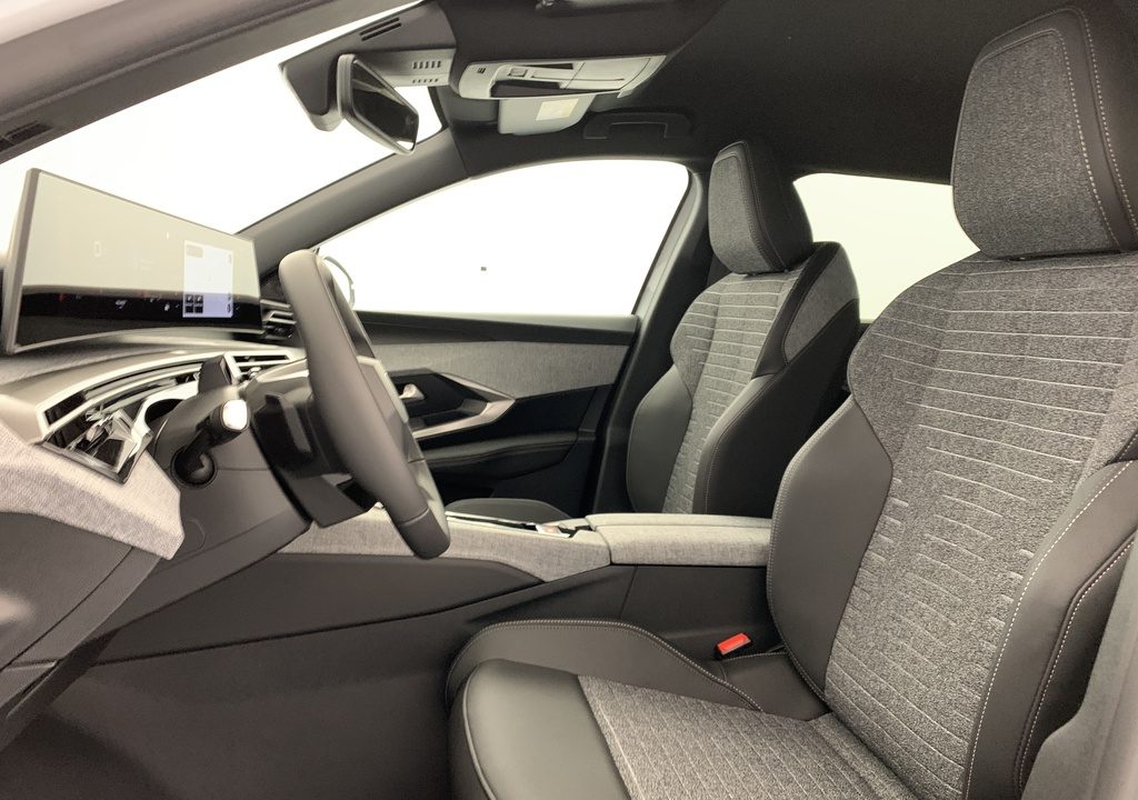 Peugeot 5008 Hybrid 145 e-DCS6 Allure