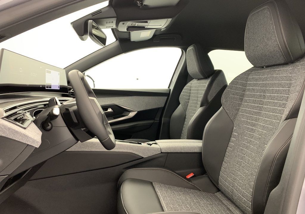 Peugeot 5008 Hybrid 145 e-DCS6 Allure