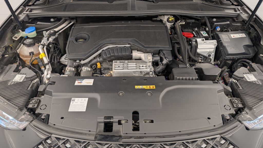 Ds DS4 Hybride 145 e-DCT6 Etoile – Alcantara