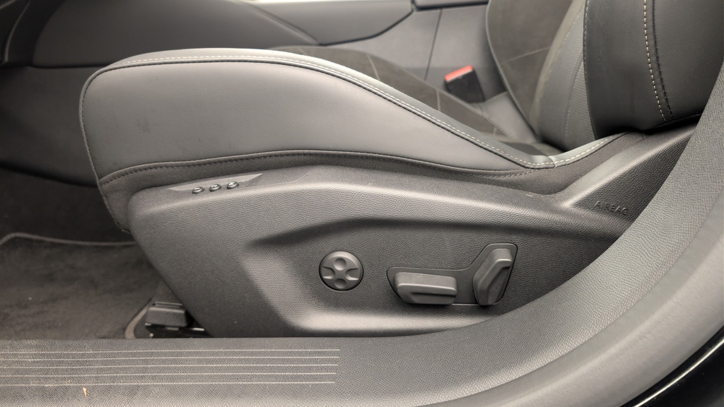 Ds DS4 Hybride 145 e-DCT6 Etoile – Alcantara