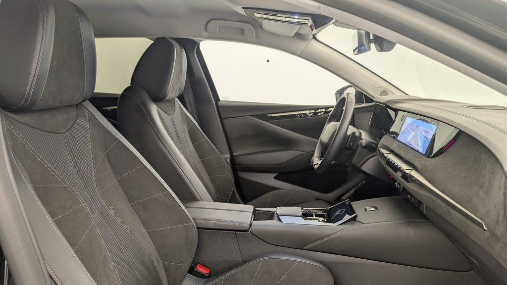 Ds DS4 Hybride 145 e-DCT6 Etoile – Alcantara
