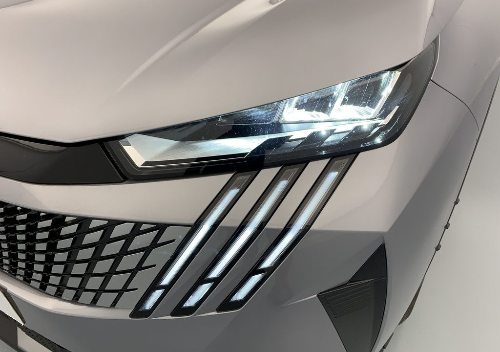 Peugeot 5008 HYBRID 145 CH E-DCS6 ALLURE
