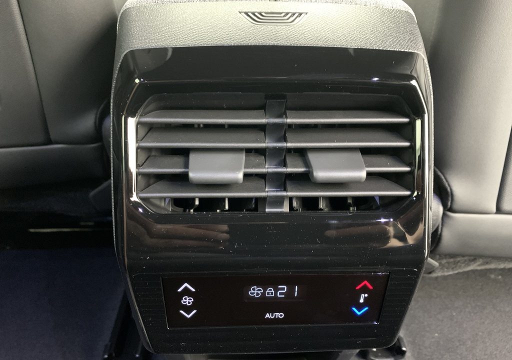 Peugeot 5008 HYBRID 145CH E-DCS6 GT
