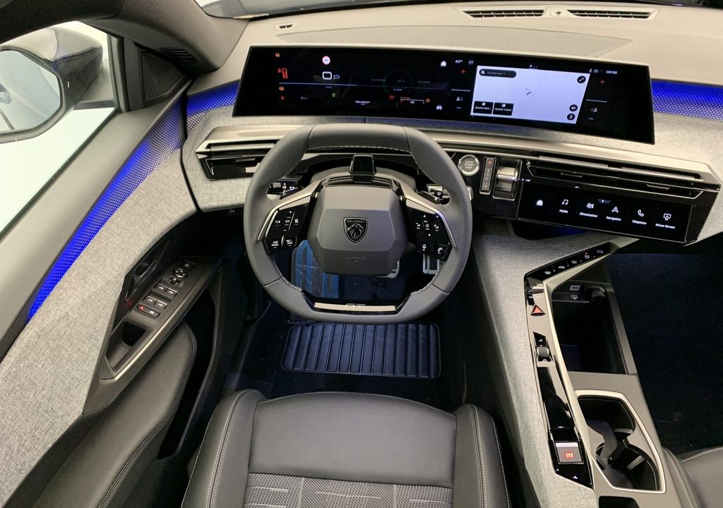 Peugeot 5008 HYBRID 145CH E-DCS6 GT