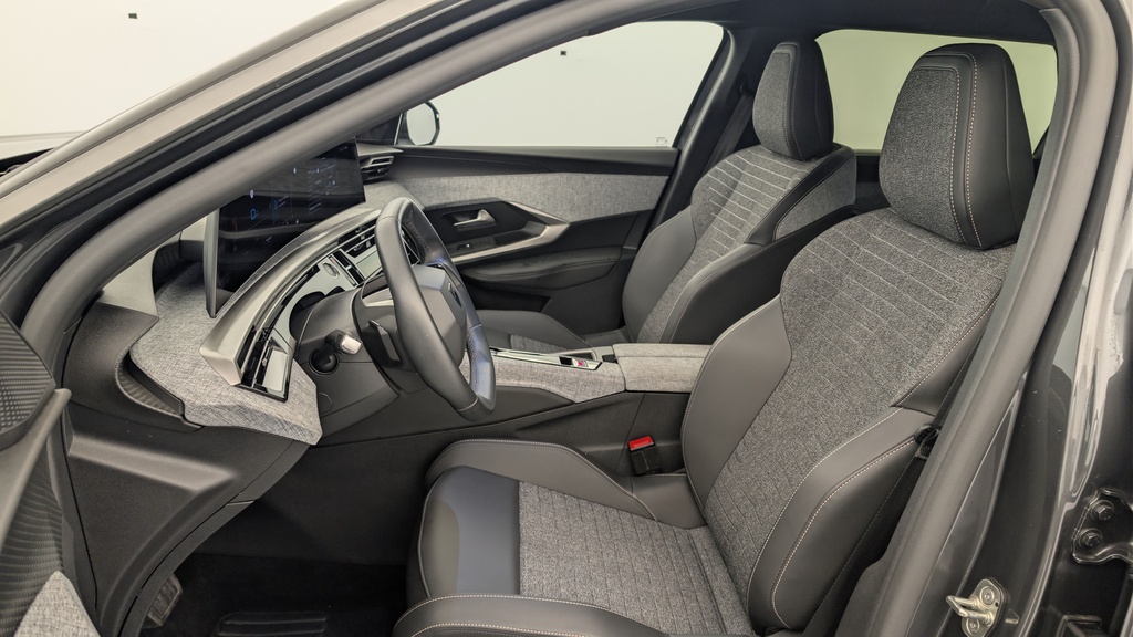 Peugeot 5008 Hybrid 136 e-DCS6 Allure