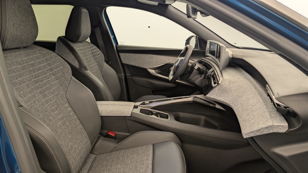 Peugeot 5008 HYBRID 145 CH E-DCS6 ALLURE