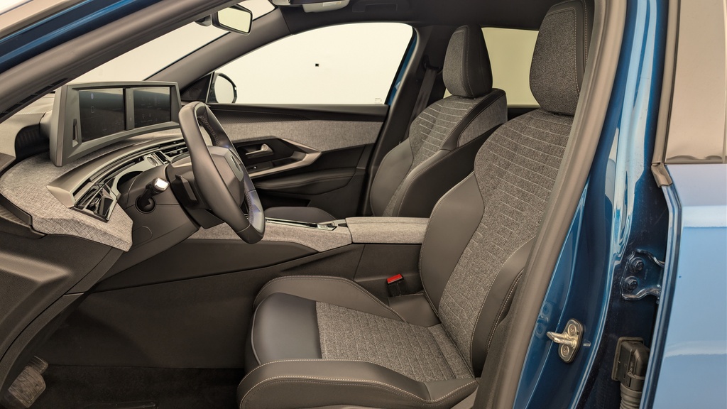Peugeot 5008 HYBRID 145 CH E-DCS6 ALLURE