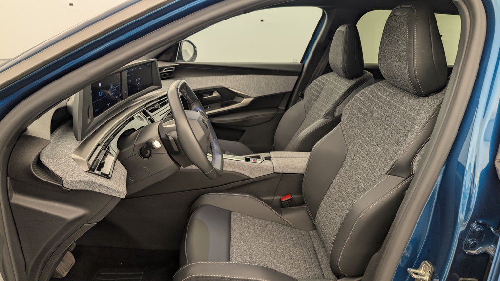 Peugeot 5008 HYBRID 145 CH E-DCS6 ALLURE