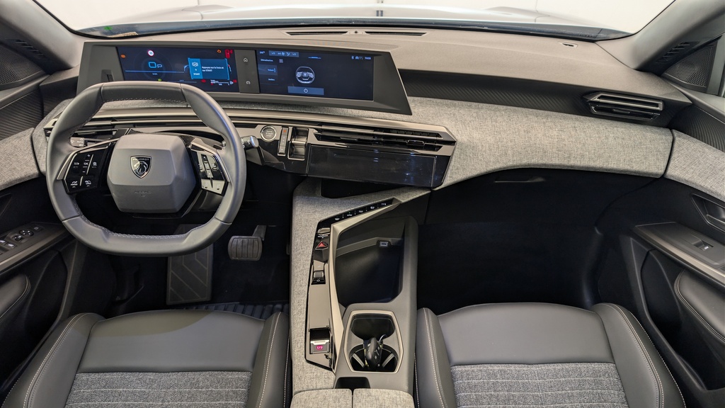 Peugeot 5008 HYBRID 145 CH E-DCS6 ALLURE