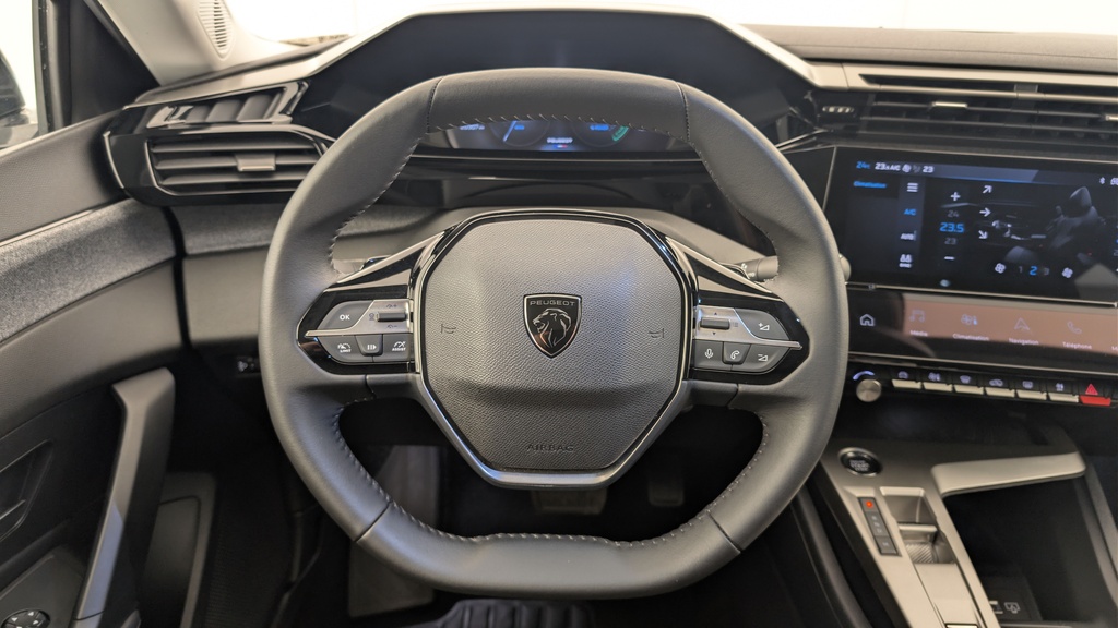 Peugeot 408 Hybrid 145 e-DCS6 Allure