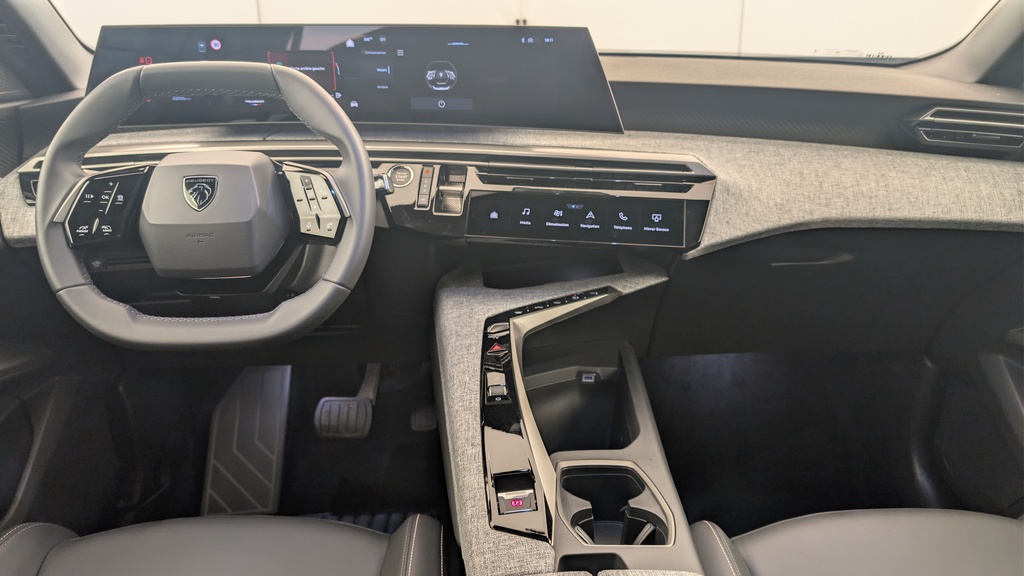 Peugeot 5008 HYBRID 145 CH E-DCS6 ALLURE