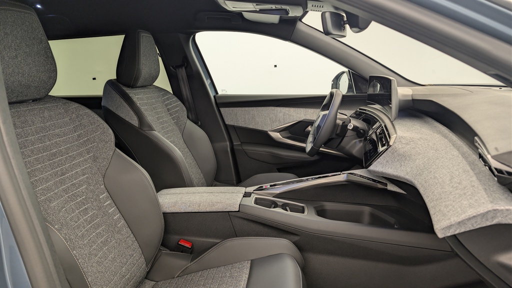 Peugeot 5008 HYBRID 145 CH E-DCS6 ALLURE