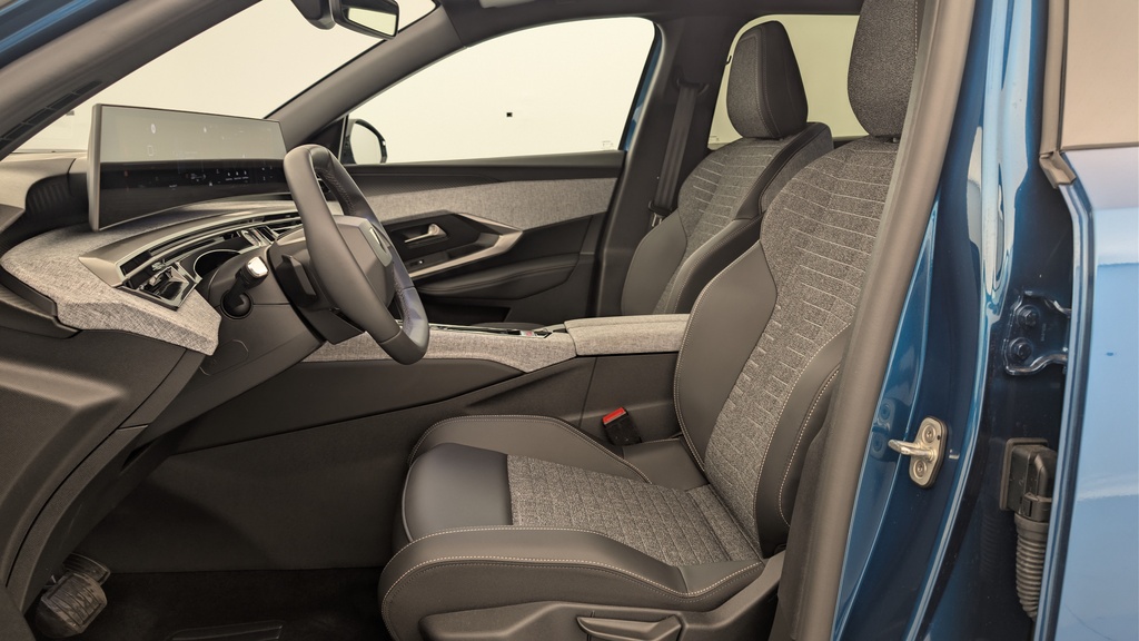 Peugeot 5008 HYBRID 145 CH E-DCS6 ALLURE