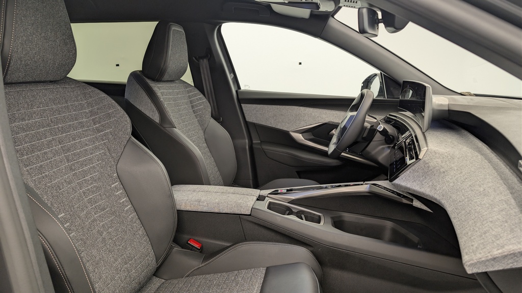 Peugeot 5008 HYBRID 145 CH E-DCS6 ALLURE