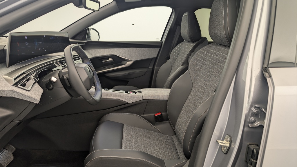 Peugeot 5008 HYBRID 145 CH E-DCS6 ALLURE