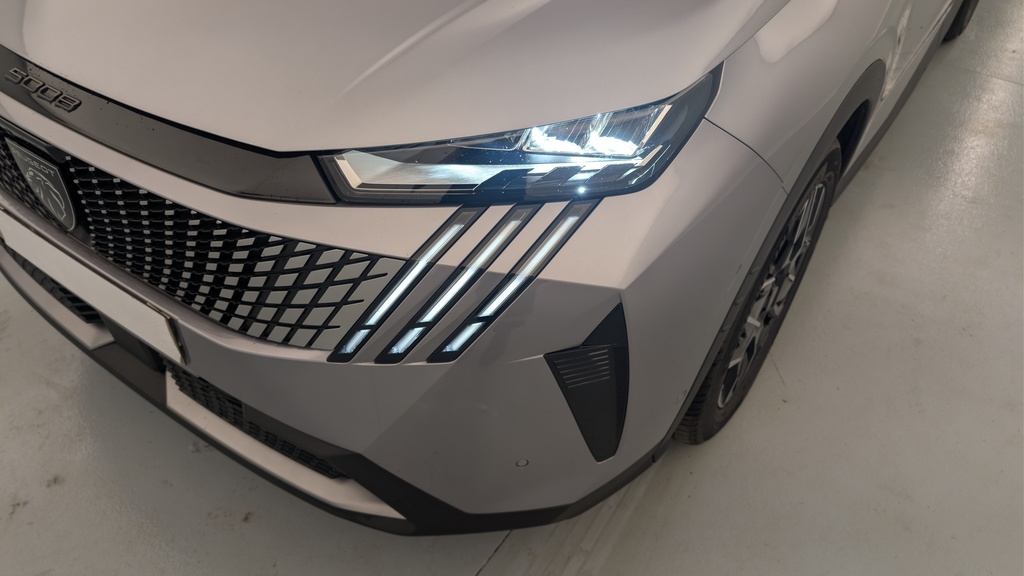 Peugeot 5008 HYBRID 145 CH E-DCS6 ALLURE