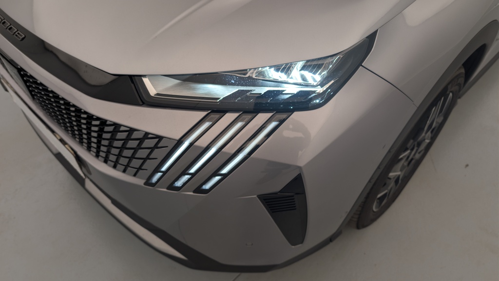 Peugeot 5008 HYBRID 145 CH E-DCS6 ALLURE
