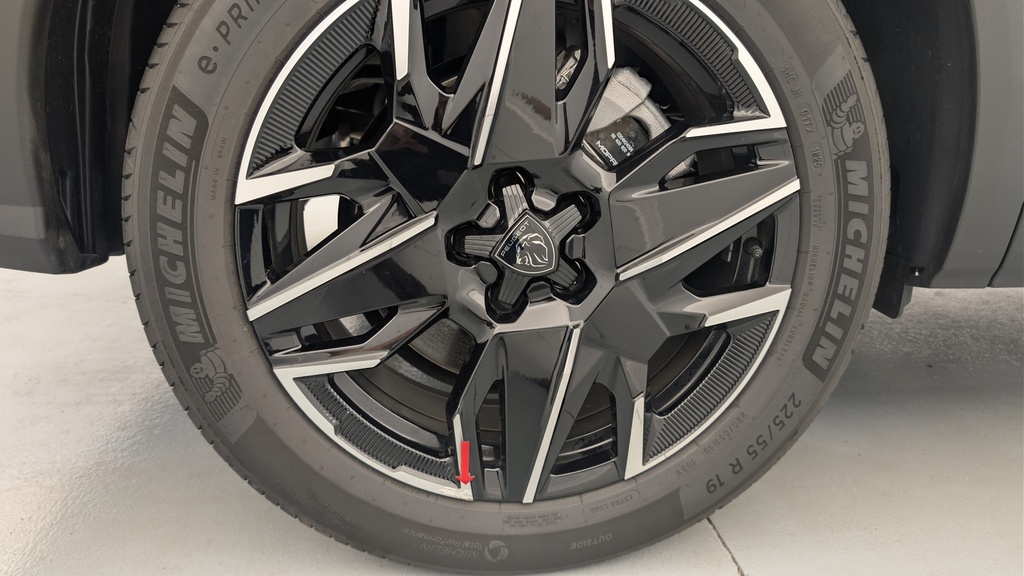 Peugeot 5008 HYBRID 145 CH E-DCS6 ALLURE
