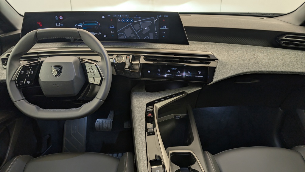 Peugeot 5008 HYBRID 145 CH E-DCS6 ALLURE