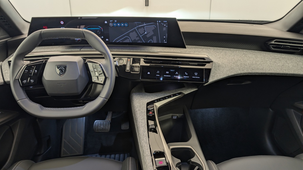 Peugeot 5008 HYBRID 145 CH E-DCS6 ALLURE