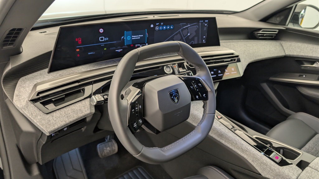 Peugeot 5008 HYBRID 145 CH E-DCS6 ALLURE