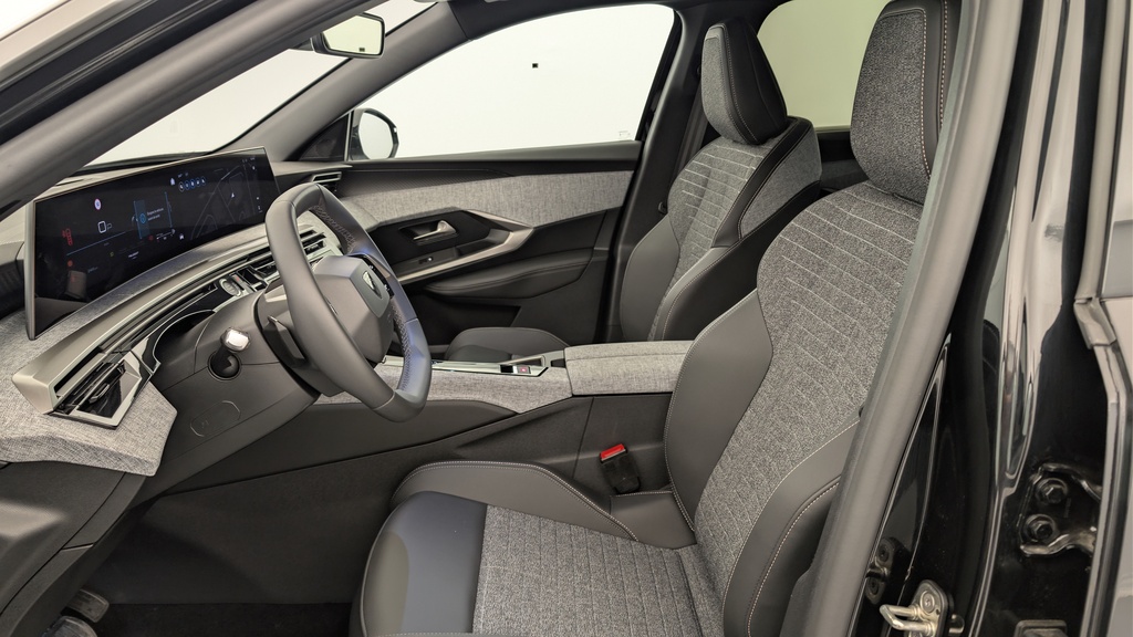 Peugeot 5008 HYBRID 145 CH E-DCS6 ALLURE
