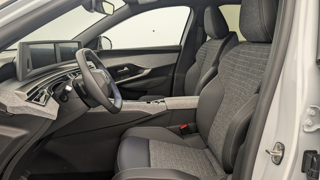 Peugeot 3008 Hybrid 145 e-DCS6 Allure