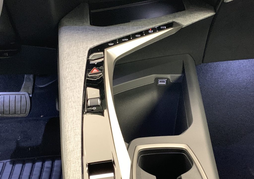 Peugeot 3008 Hybrid 145 e-DCS6 Allure