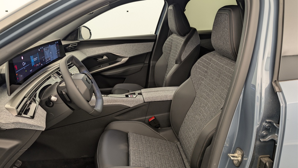 Peugeot 3008 Hybrid 145 e-DCS6 Allure