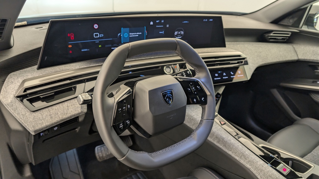 Peugeot 5008 HYBRID 145 CH E-DCS6 ALLURE