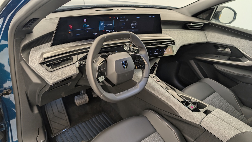 Peugeot 5008 HYBRID 145 CH E-DCS6 ALLURE