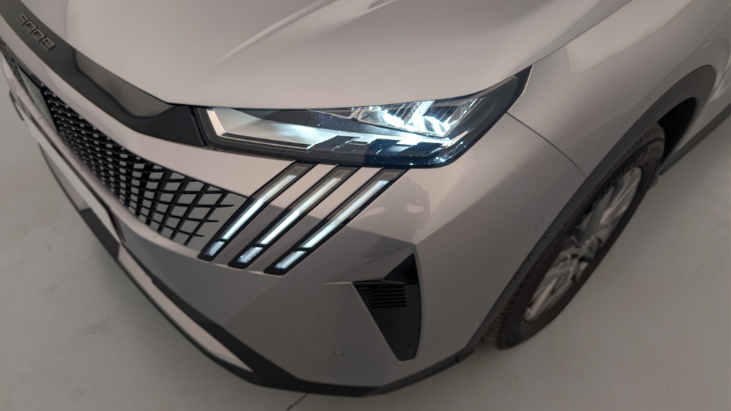 Peugeot 5008 HYBRID 145 CH E-DCS6 ALLURE