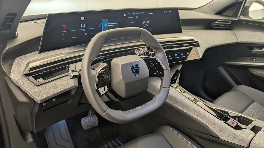 Peugeot 5008 HYBRID 145 CH E-DCS6 ALLURE