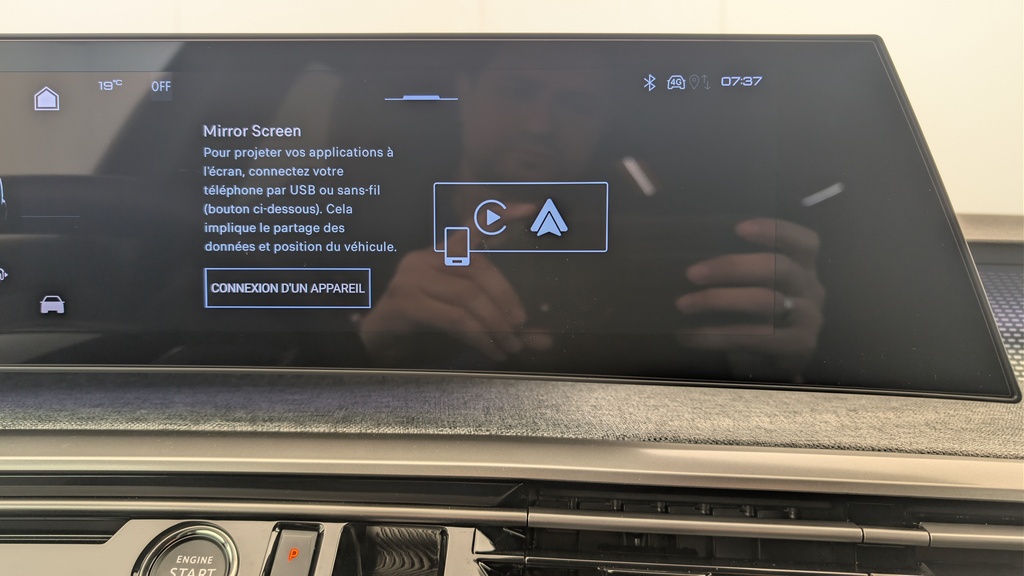 Peugeot 5008 HYBRID 145CH E-DCS6 GT